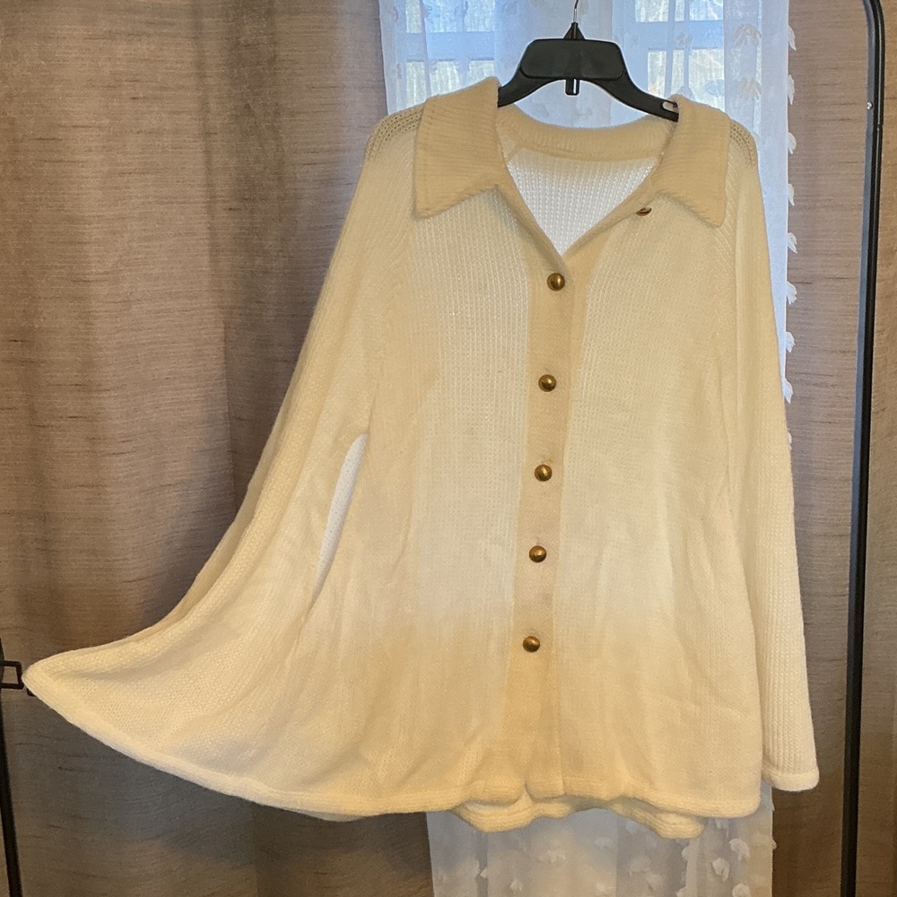 Elegant Cream Knit Cape with Gold Buttons